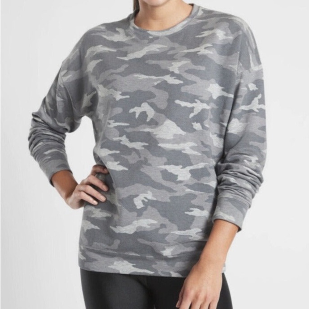 Athleta Studio To Street Pullover Crew Sweatshirt In Gray Camo Size XL